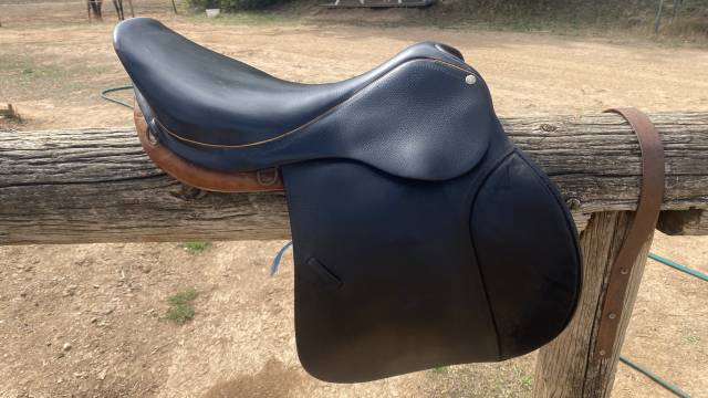 Selle forestier  mixte 17,5 pouces,