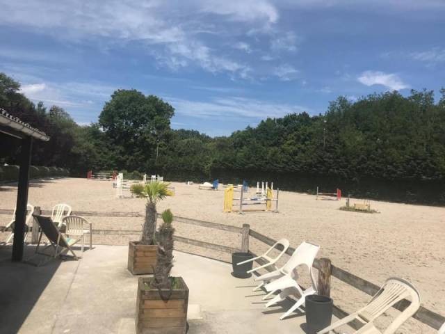 Domaine équestre à 25 kms de paris