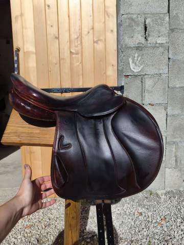 Selle monoquartier sellerie côte basque 18