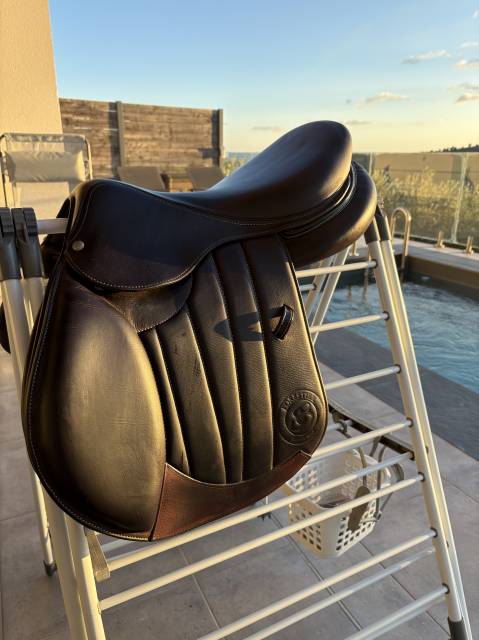 Selle séoul forestier 17,5 châtaigne 