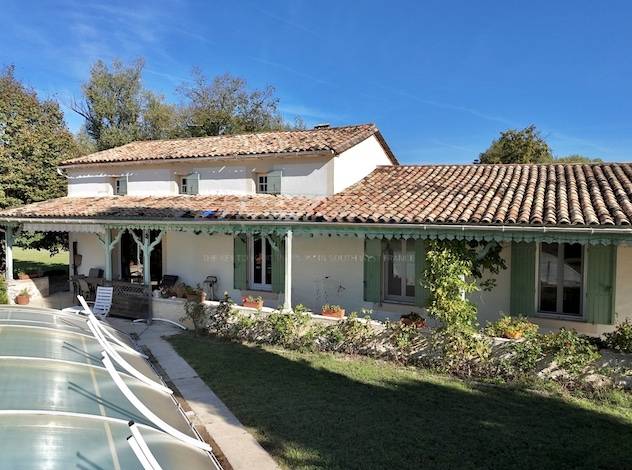 Proprièté équestre sur 2,5 hectares