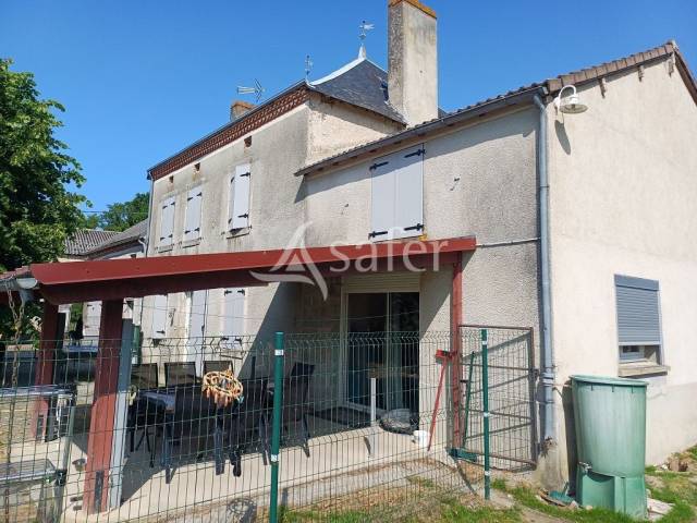 Propriété d'élevage d'environ 94 ha 50 bien groupés