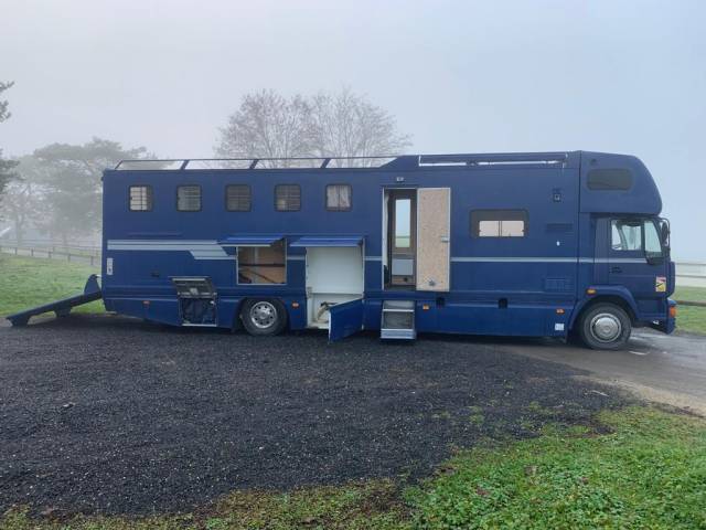 Donguy man 6 places +home car