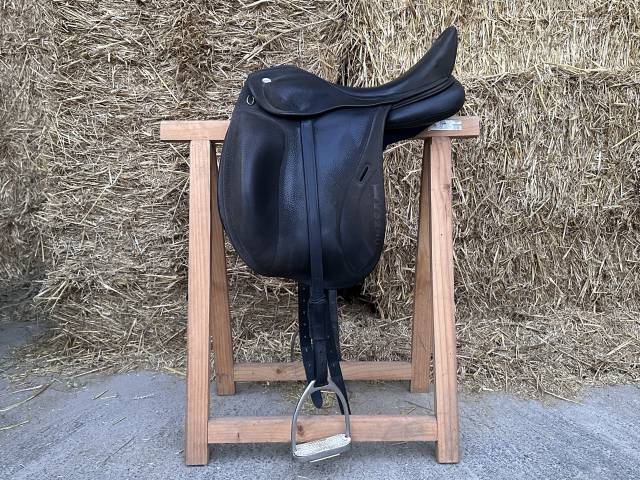 Selle de dressage pro ikonic