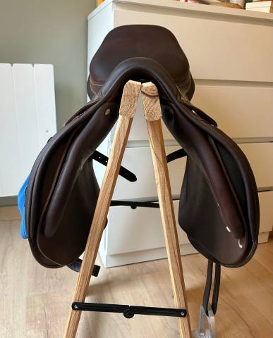 Selle antarès classique excellent état 