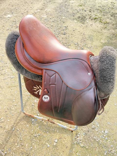 Selle meyer 2024 - 17/4 siège creux - marianne 