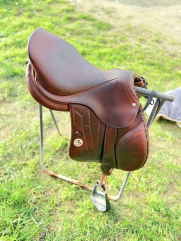 Selle meyer 2020 - 17 /4 arçon ouvert 