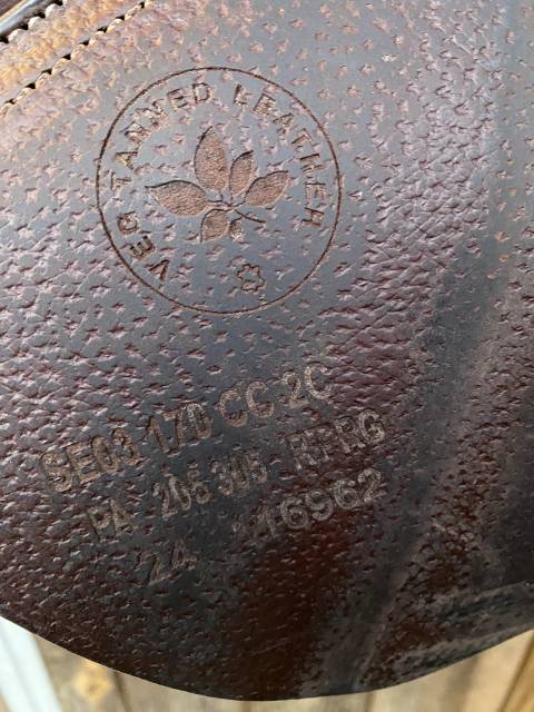 Selle cwd close contact -17 pouces