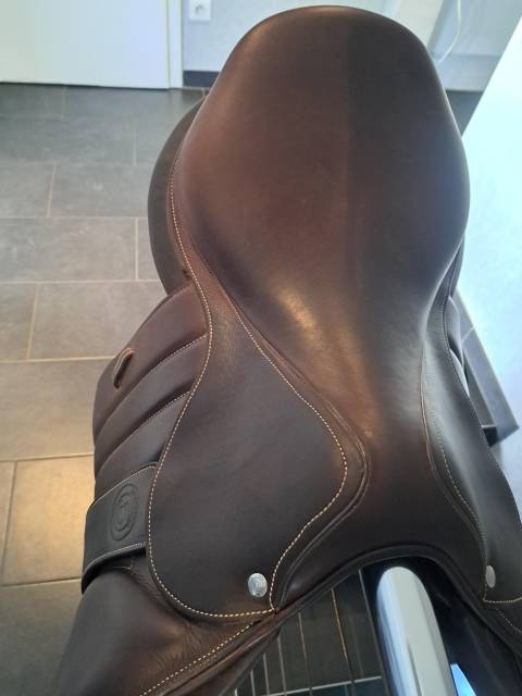 Selle forestier sellier seoul toute veau chataigne 17.5