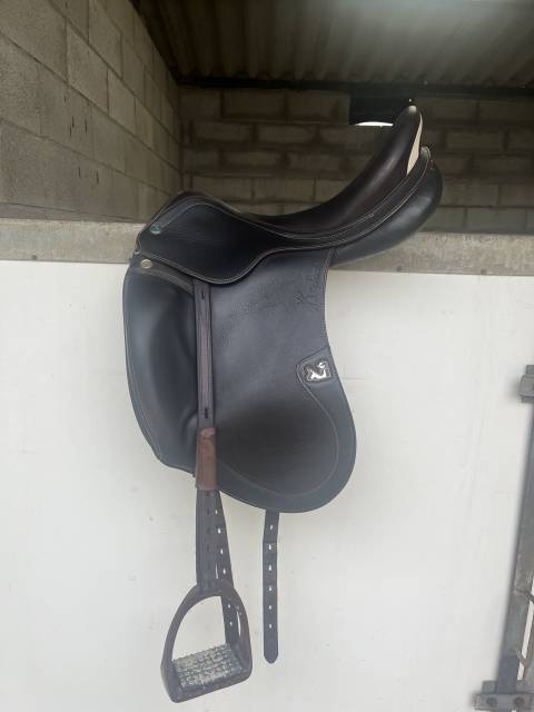 Selle de dressage prestige 