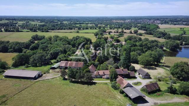 Propriété d'environ 12,20 ha très bien structurée