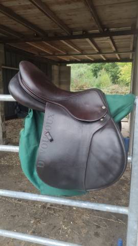 Selle devouvoux biarritz 17,5 