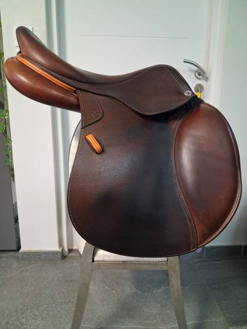 Selle cwd de 2022, 17 pouces 