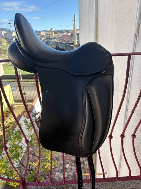 Selle dressage pds 17.5’ arcade interchangeable 