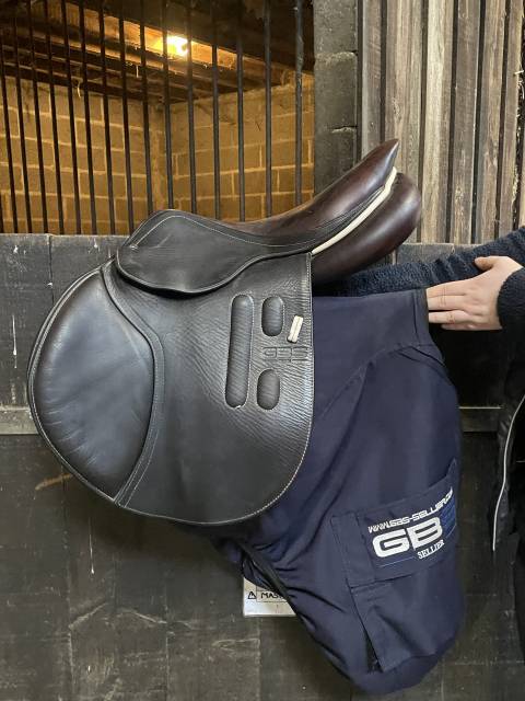 Selle gbs 17,5’ très bon etat