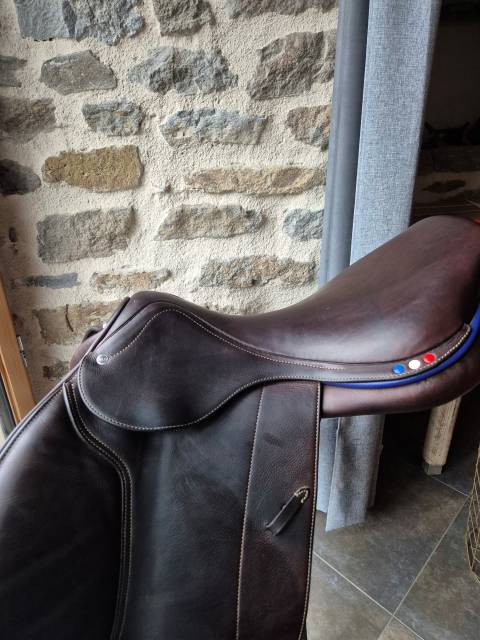 Selle pls  18 pouces