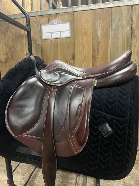 Selle devoucoux chiberta enara décembre 2024