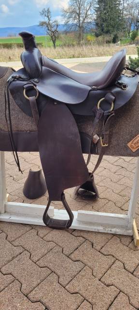 Selle rando-western cathare