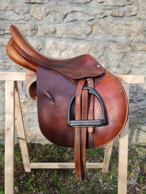 Selle childeric 17' marron clair