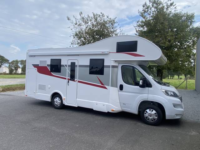 Echange camping car 2024, 13500km, sous garantie