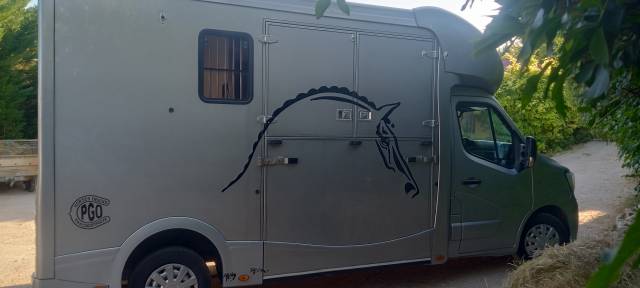 Camion vl atm stalles 