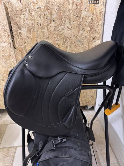 Selle monoquartier antares 17,5