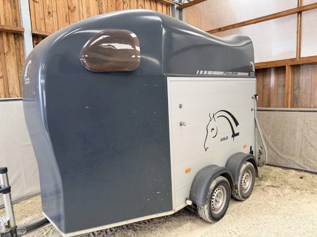 Van 2 chevaux gold 2 très peu servi