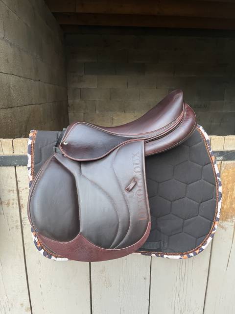 Selle devoucoux 17.5 quartier 2a havanne