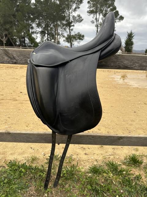 Selle dressage childeric dgp 18 ‘´