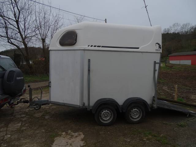Van cheval liberte 2 places
