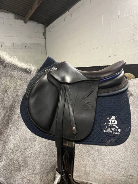 2000€ / selle childeric doublé veau 17,5 de 2025 