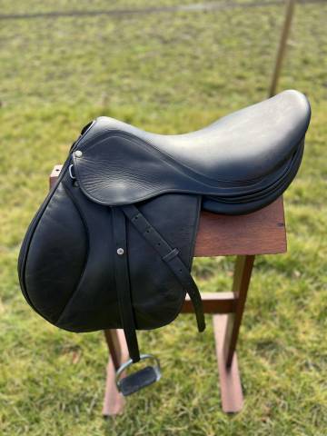 Selle mixte forestier noire 17 