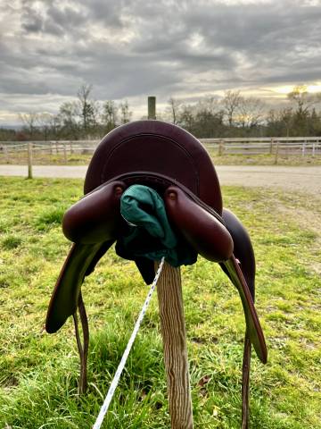 Selle de dressage forestier