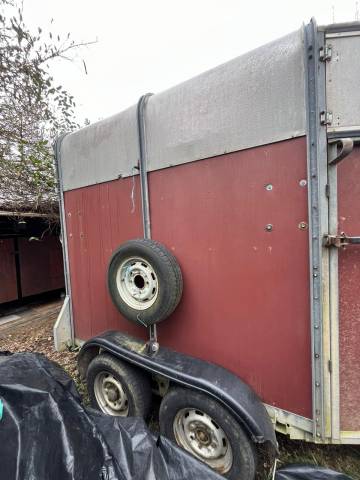 Van 2 places iforwilliams hb505r