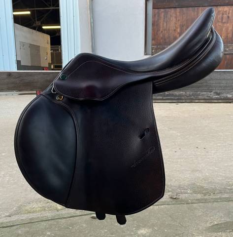 Selle prestige mixte modèle triomphe taille 17 pouces