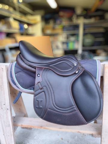 Selle ikonic évolution jumping 