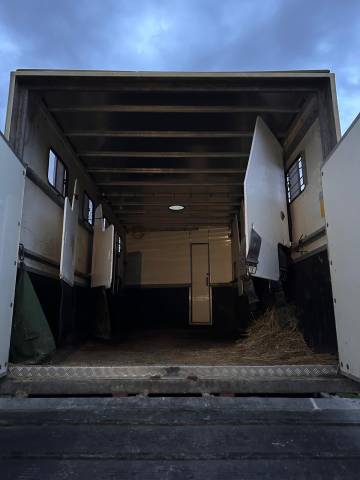 à vendre – camion 6 chevaux