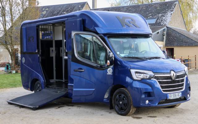 Camion chevaux krismar 