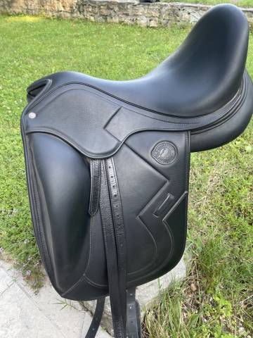 Selle de dressage antares