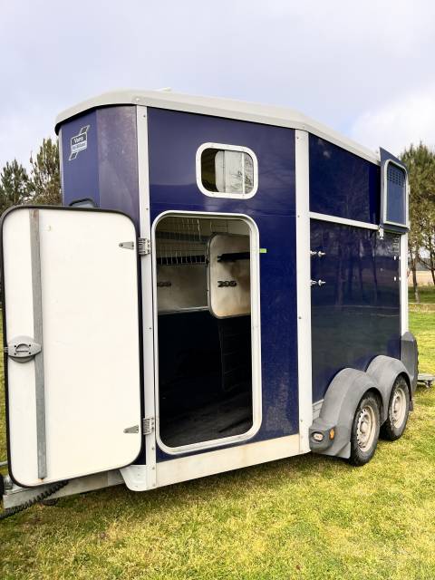 Ifor williams 2 places