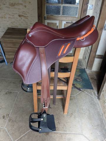 Selle devoucoux 2023