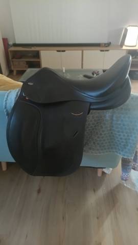 Selle de dressage tekna