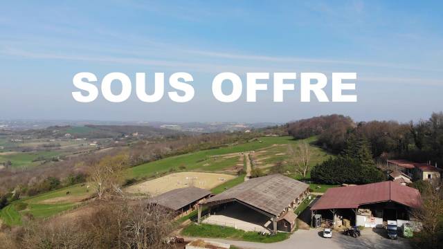 Domaine equestre en activite sur 9,5 ha - drome (26)