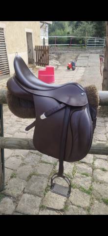 Selle bates 17,5 marron 