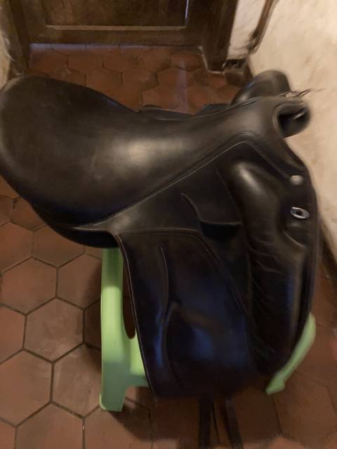 Selle devoucoux dressage 