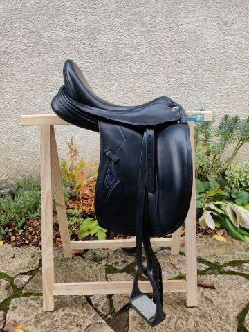 Selle dressage 17,5
