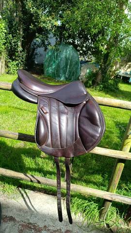 Négociable selle forestier boeckelo