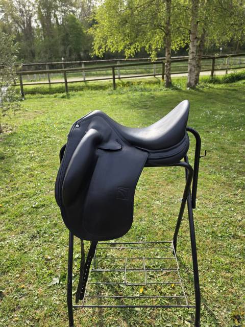 Selle de dressage childeric dpl