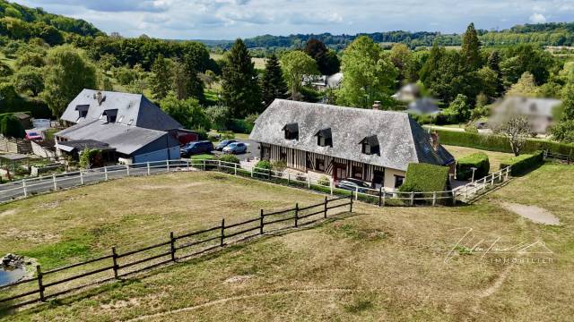 Pont l'évêque - propriété normande - beaucoup de potentiel