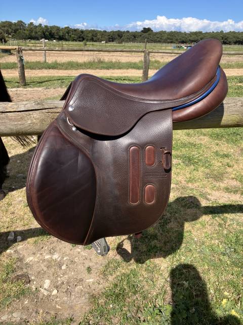 Selle gbs, taille 17,5